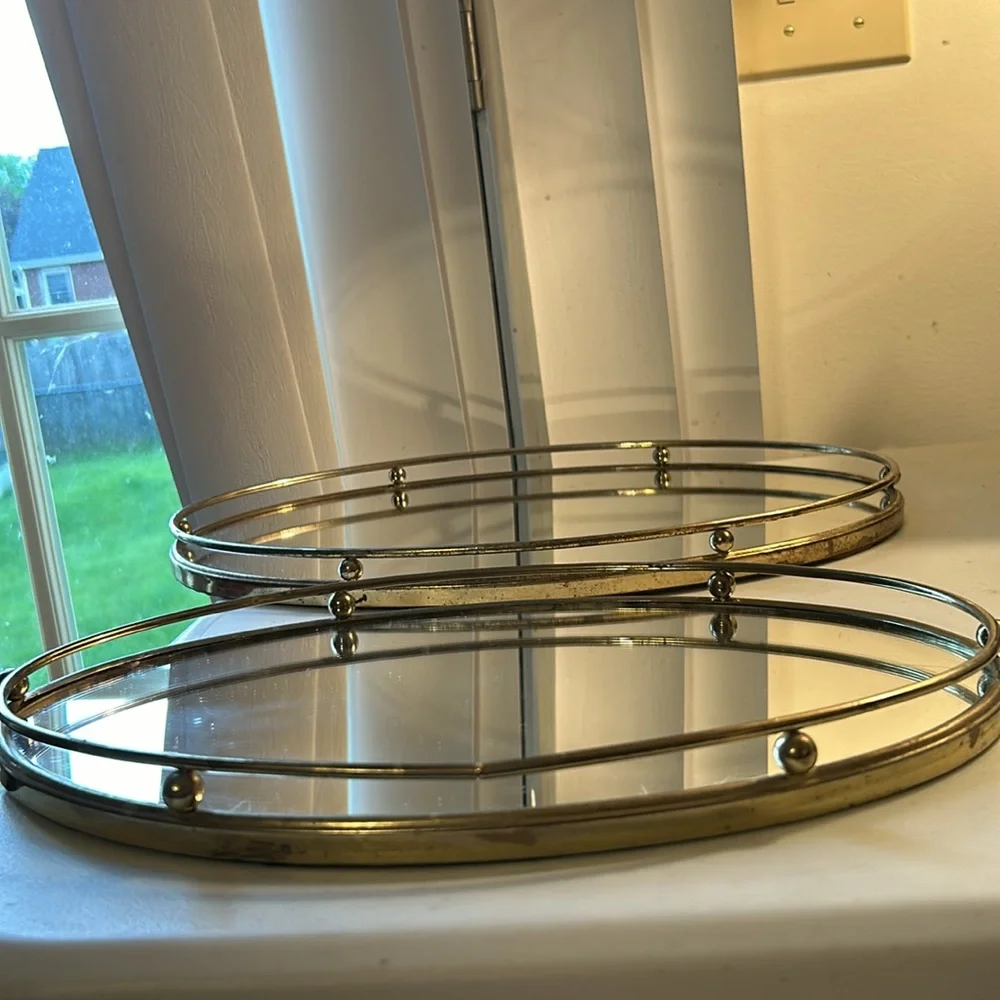 Set of 2 Brass & Mirror Oval Vanity Dresser Mirrored VTG Trays For Bath/Bedromm